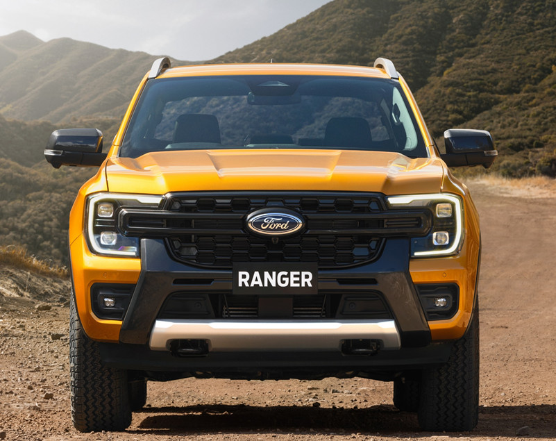 Dán phim cách nhiệt cho xe Ford Ranger
